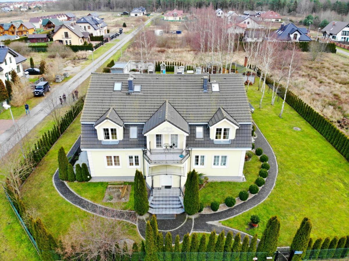 Villa Antoja Grzybowo  Buitenkant foto